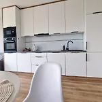 Luxury With Balcony Ksiezy Mlyn Fuzja